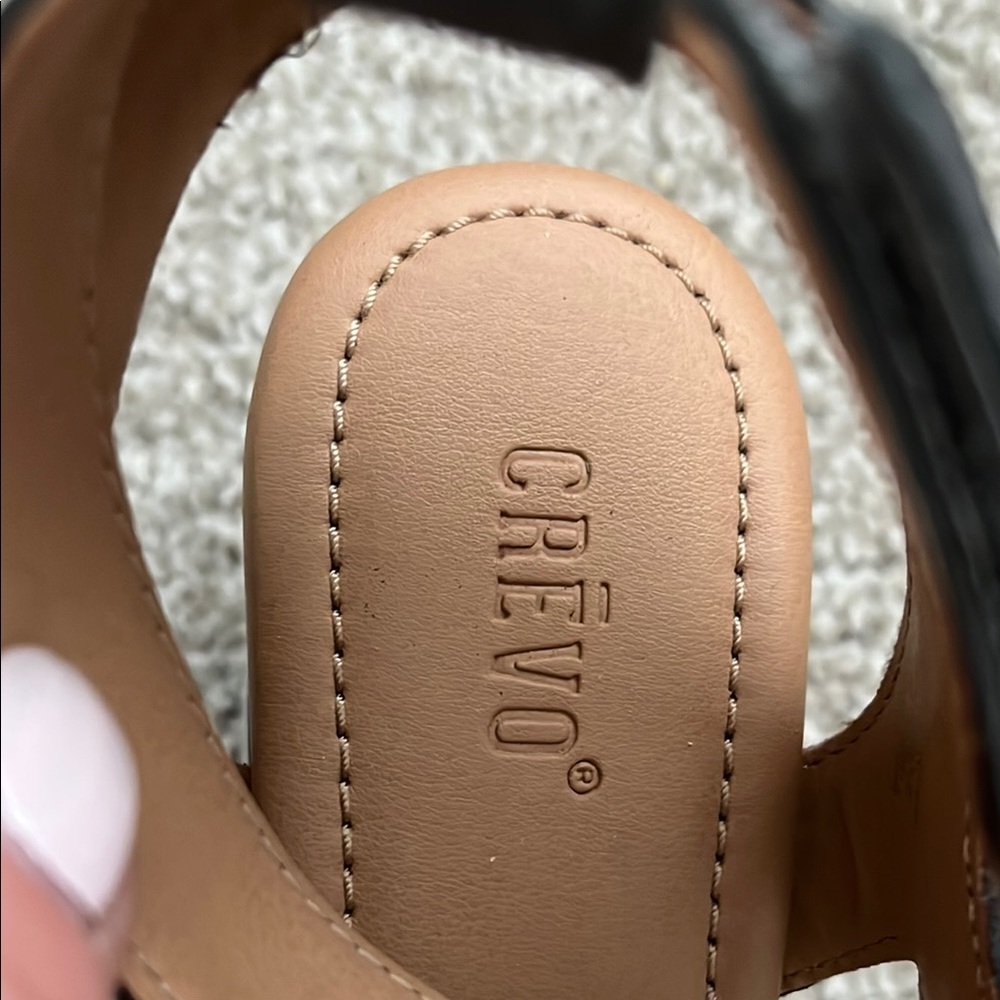 Women's Strappy Wedge Sandals - Picture 5 of 6